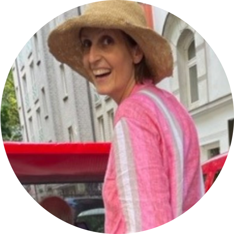 Das Bild zeigt ein Foto von Ewelina Schier.